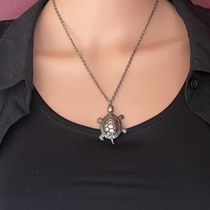 Vintage Silber Ton Schildkröte Anhänger Halskette
