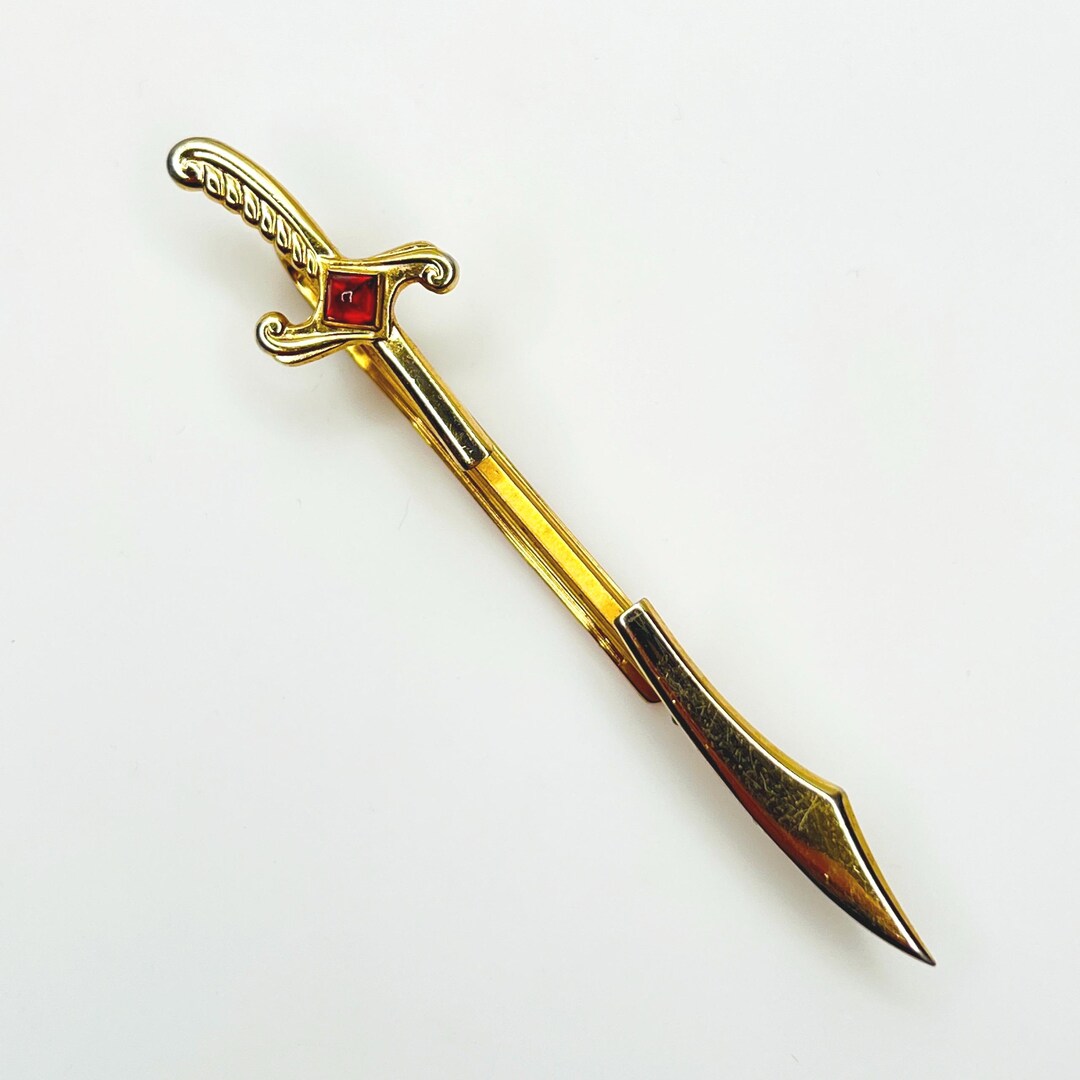 Vintage 1940\'s-60\'s Hickok Scimitar/Saber Tie Bar With Red Cabochon Stone Hickok USA Sword Tie Clip – Gold-tone Red Rhinestone Saber  main image 4