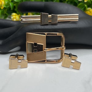 Conjunto de gemelos y hebilla de cinturón con inicial de monograma Swank vintage con letra H a juego en oro