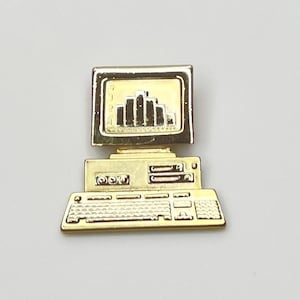 Vintage Gold Computer Pin Brooch – 1980s AJC Signed Tech Charm with Monitor & Keyboard
