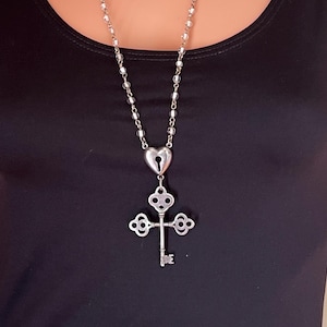 Vintage Heart and Skeleton Key Pendant Necklace