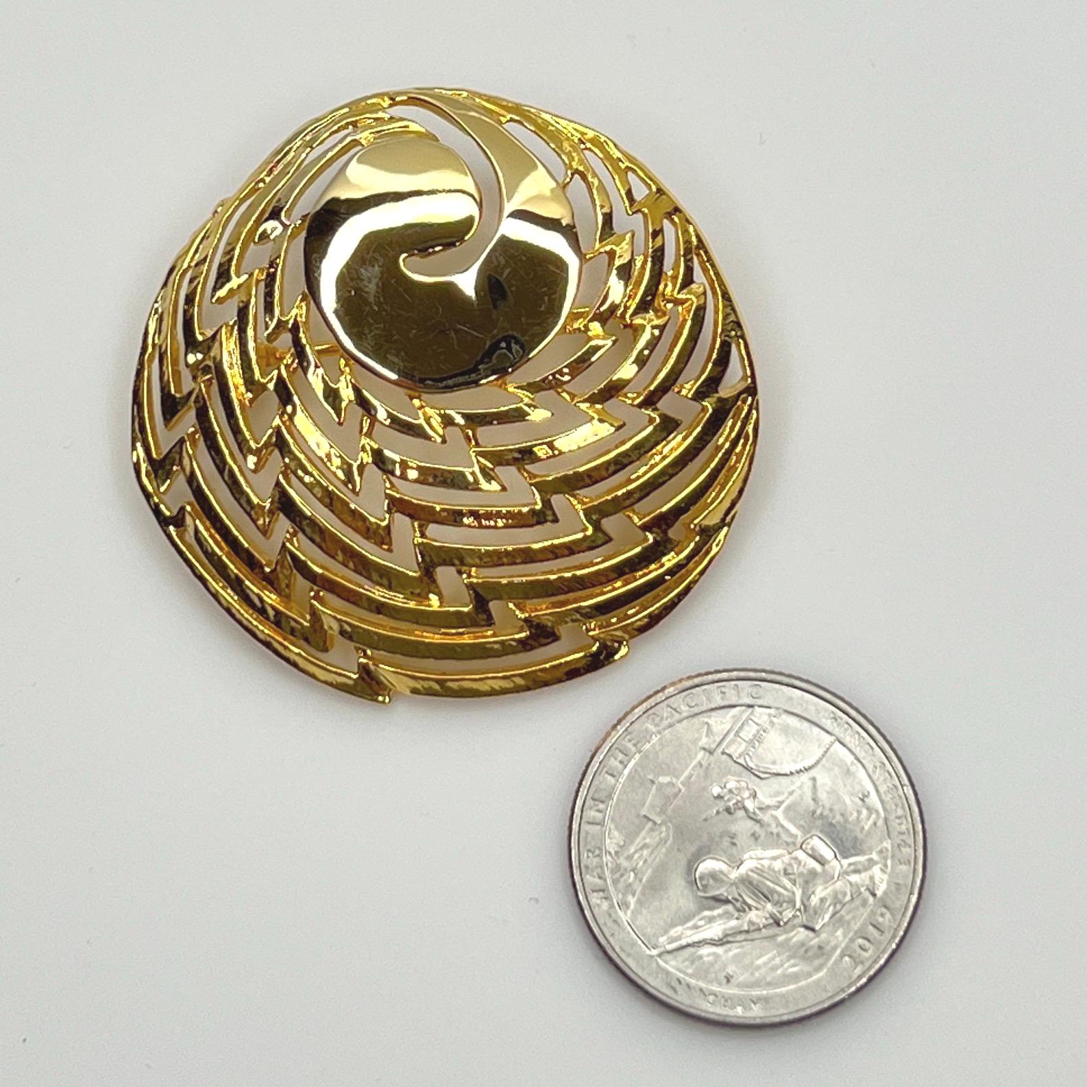 Broche Vintage Années 60 Globulaire En Métal Doré Et Altuglas - Occasion, Pièce Unique Et Originale