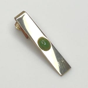 Foster Gold Tie Clip with Green Cabochon – Mid Century Signed USA Men's Jewelry