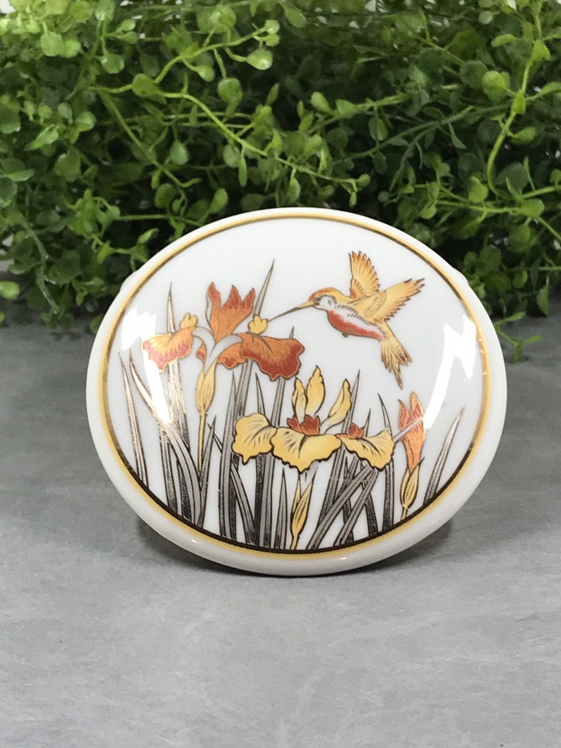 Mothers Day Gift Round Jewelry Dish Vintage Jewelry Box Porcelain Jewelry Box Hummingbird Trinket Dish Floral Ring Dish