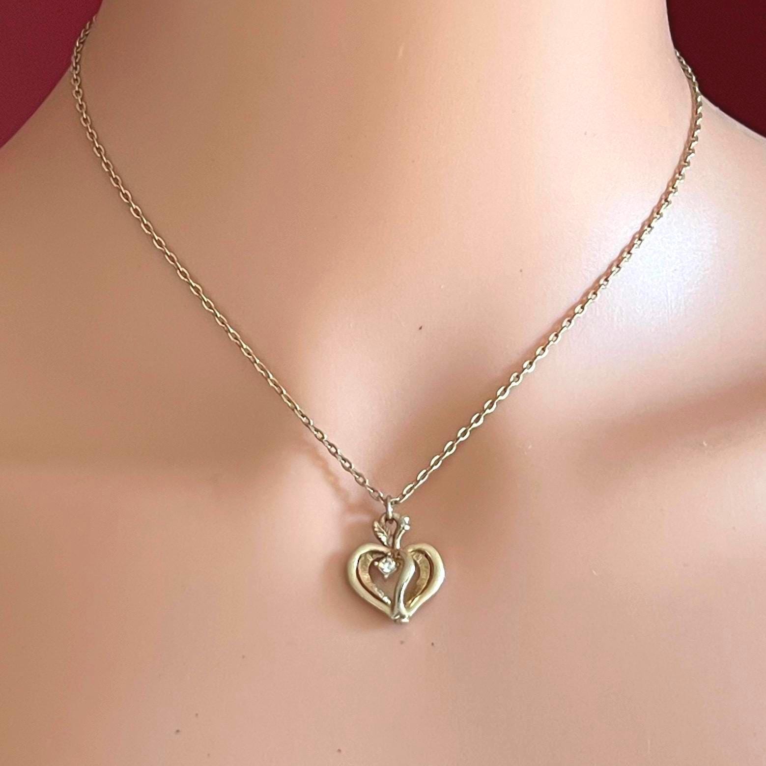 ?10/$20? VTG Sarah Coventry Goldtone/White Beaded Heart Shape Pendant Watch Sarah Coventry Bracelet, Guilloche Heart Bracelet, Vintage  main image 4