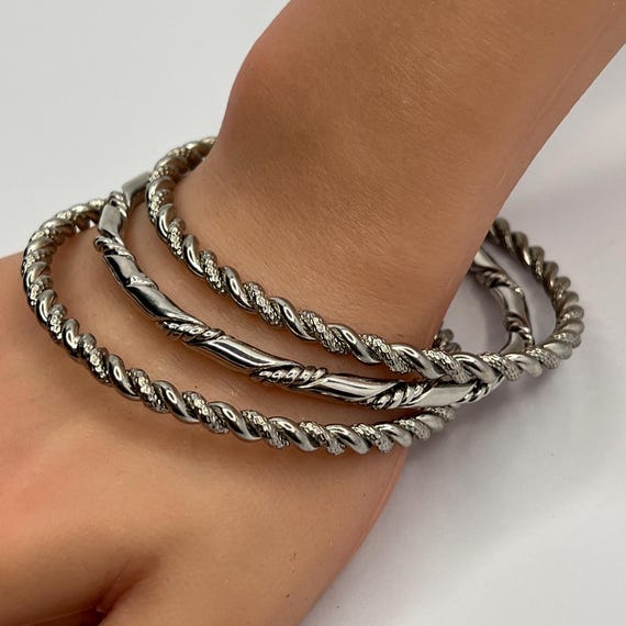 1980s Silver‑Tone Twisted Rope Bangle Bracelet Se… - image 4