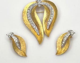 Gold Leaf Rhinestone Brooch & Earrings Set – JJ Signed 1980s Jonette Jewelry Sparkle Swag