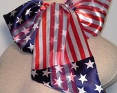 Scarf Art Pre-tied, Button and Go Fishtail Chic Neckerchief - Patriotic