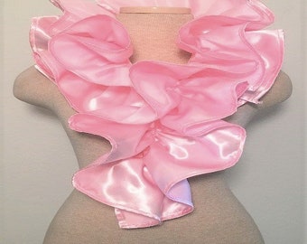Scarf Art Detachable Ruffle Collar in Pink