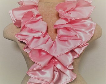 Scarf Art Detachable Ruffle Collar in Light Pink