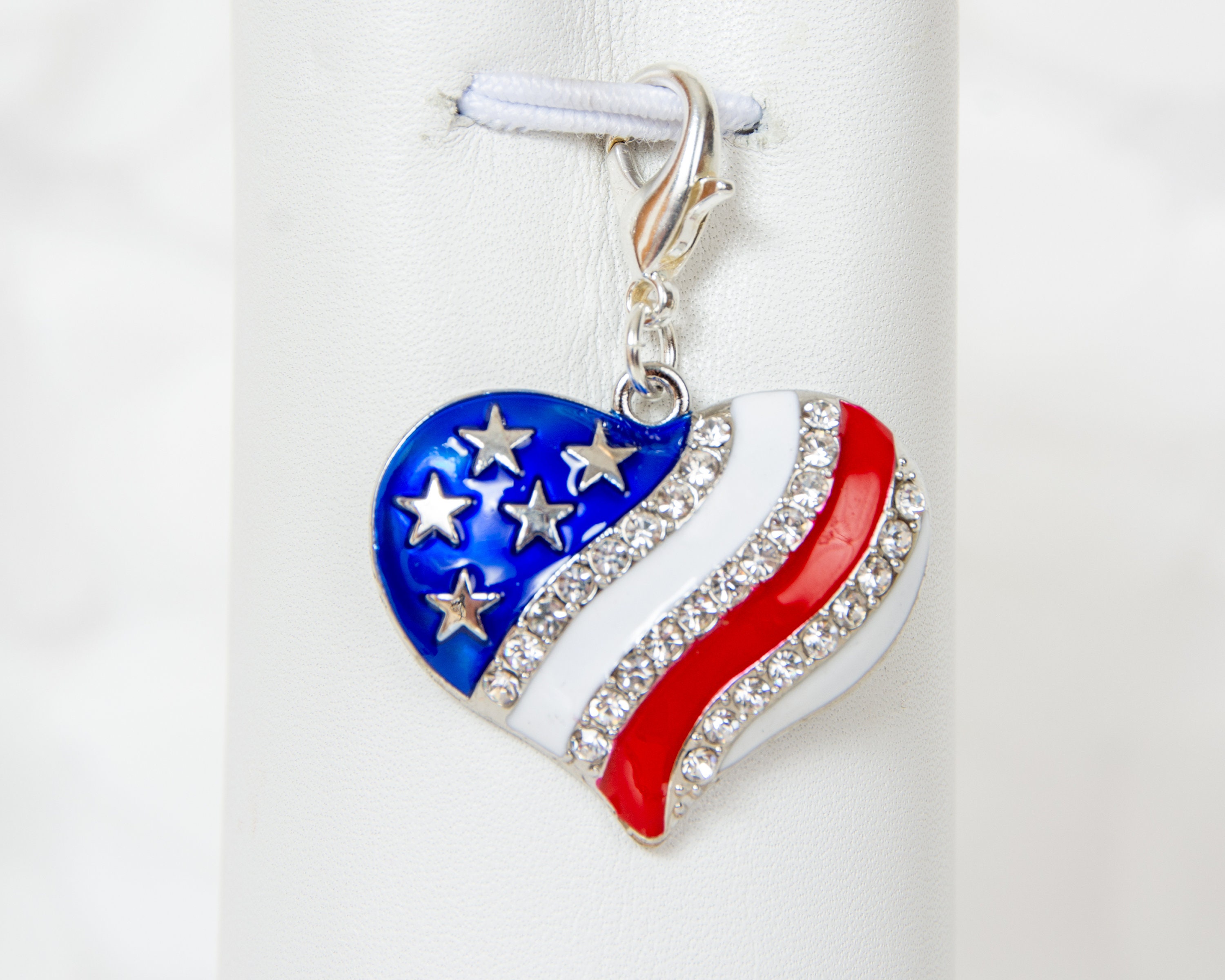 Patriotic zipper charm - Heart zipper pull - Patriotic Planner Charm -  Patriotic Bag Charm - Red, White, & Blue zipper charms