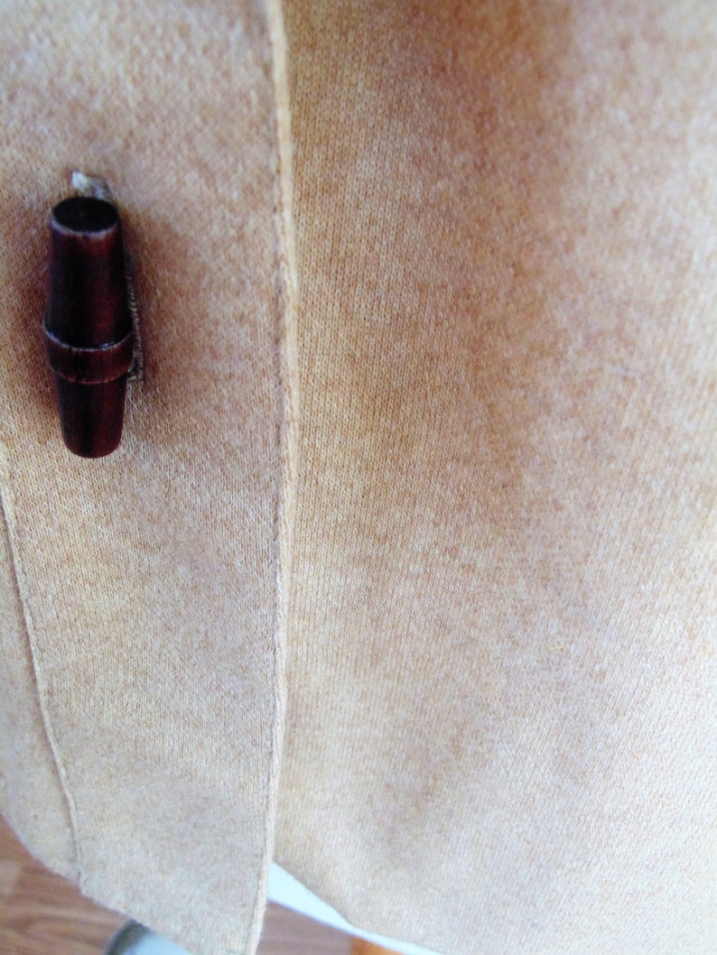 Hooded cape capetet sweater hood toggle buttons buttons small vintage hoodie