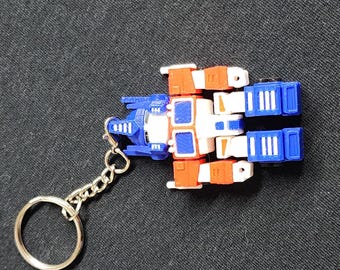 3D Printed Articulated Optimus Prime Keychain Transformer