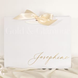 Bow Gift Bag-Personalized Gift Bag-Custom Gift Bag-Bridesmaid Gift Bag-Bachelorette Party Bag-Personalized Bag-Wedding Gift Bags-Bows