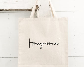 Honeymoonin' Tote - Honeymoon Tote - Mrs Tote - Bride Gift - Bride Bag - Bride Tote Bag - Bridal Shower Gift - Wedding Tote - Bride Tote