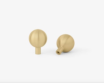 Polk / Medium Knob / Brass
