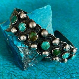 Early 1900's Navajo Cerrillos Turquoise Native American Jewelry Silver Bulb Bracelet Early 1900's Navajo Cerrillos Turquoise Native American Jewelry Silver Bulb Bracelet