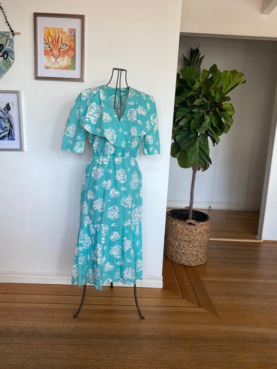 Vintage women's summer dress / 80s dress / Blue dr