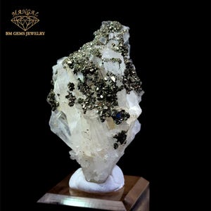 Cuarzo con pirita: piedra mineral protectora