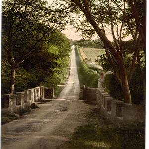 Caveney Brae, Banff, Écosse vers 1890. Photo colorisée / photochrome. carte postale vintage réimpression, 8 x 10 et plus grande disponible.