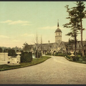 Die Ställe am Georgian Court, Lakewood, N.J. 1901. Vintage Fotopostkarte Nachdruck 8x10-up. Gould, George Jay, 1864-1923 Häuser & Lieblingsplätze