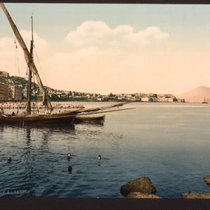 Voilier, Milan (c'est-à-dire Naples), Italie ~ 1890. Photo colorisée / photochrome. carte postale vintage réimpression, 8 x 10 et plus grande disponible.
