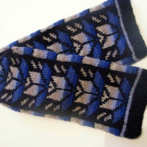 Hand knittedet ethnic mittens, Patterned wool mittens, Scandinavian winter mittens, latvian mittens with ornament, nordic sweater mittens