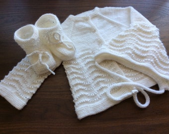 Baby Pullover, gestrickte Baby Frühlingsjacke, Taufset, weißes Baby set, handgemachtes Set, handgemachtes Baby set, warmes und gemütliches Set,