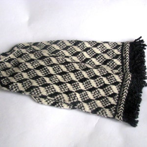 Hand knittedet ethnic mittens, Patterned wool mittens, Scandinavian winter mittens, latvian mittens with ornament, nordic sweater mittens