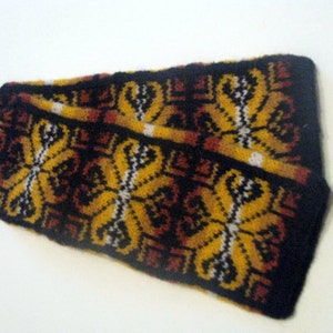 Hand knittedet ethnic mittens, Patterned wool mittens, Scandinavian winter mittens, latvian mittens with ornament, nordic sweater mittens