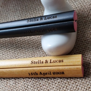 Personalized Engraved Wooden Heart Shaped Chopsticks Custom Wedding Favor Unique Party Favor Bridal Shower Gift Wedding Giveaway Gifts