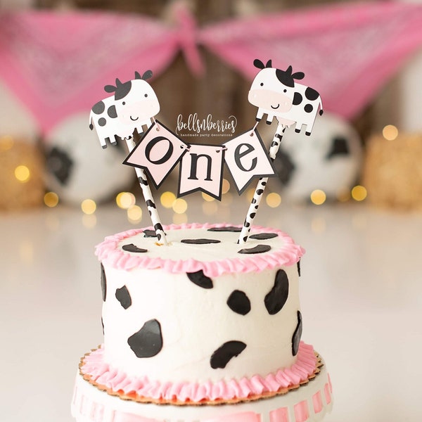 Cow Bunting Cake Topper / Barnyard Smash Cake Topper / Cow Straw Cake Topper