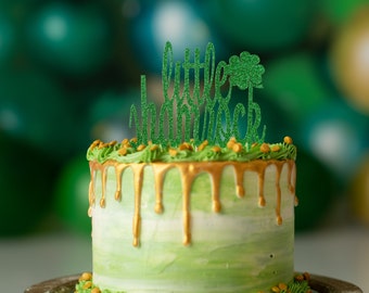 Little Shamrock cake topper/ st. patricks day baby shower/ St. Patrick's day gender reveal/ Laddie or Lassie Cake topper/ Irish Blessing