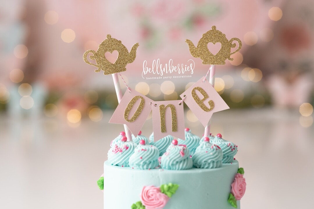 thumbnail interactive-video image 1 of Gold Glitter 'Tea 8' Cake Topper - 6.3 Inch Wide 8th Birthday Party Decoration 1 of 9