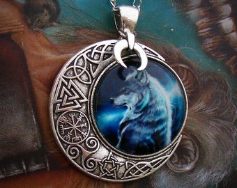 Night Wolf Necklace ~ Viking ~ Crescent Moon ~ Celtic ~ Vegvísir ~ Triskele ~ Pagan ~ Talisman ~ Shaman ~ Norse Mythology ~ Wiccan