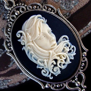 Feminine Cameo Necklace - Victorian - Gothic - Retro - Vintage - Goth - Beauty - Black & Ivoiry - Woman Face - Fantasy - Art Nouveau