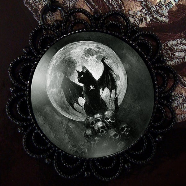 Collier Chat Noir Gothique - Dark Fantasy - Pleine Lune - Ailes de Chauve-Souris - Crânes - Wicca - Médaillon Noir - Sorcière - Witchy