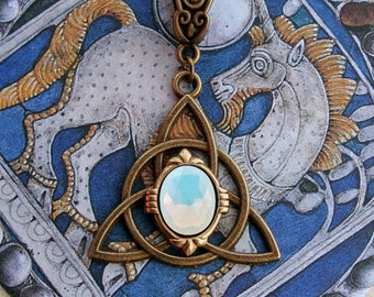 Collier Viking - Triquetra - Pagan - Blanc Opale - Noeud Celtique - Bronze - Symbole - Celte - Freyja - Mythologie Nordique - Opalescent