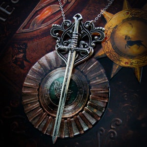 Collier Épée Médiéval Fantastique Chevalier Pendentif Mythes et Légendes Fantasy Moyen-Âge Héraldique Armoiries image 5