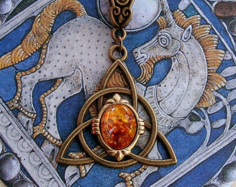 Celtic Knot Necklace Triquetra Pendant Viking Thor Freyja Odin Norse Mythology Pagan Symbol Bronze Fire