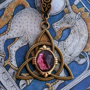 Celtic Knot Necklace Triquetra Pendant Viking Thor Freyja Odin Norse Mythology Pagan Symbol Bronze Amethyst Purple