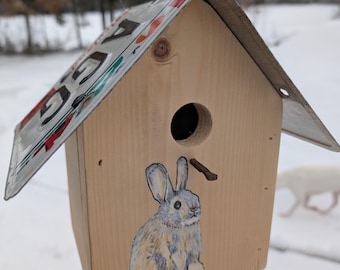 Wisconsin license plate birdhouse with hand painted rabbit bunny rustic wildlife garden decor