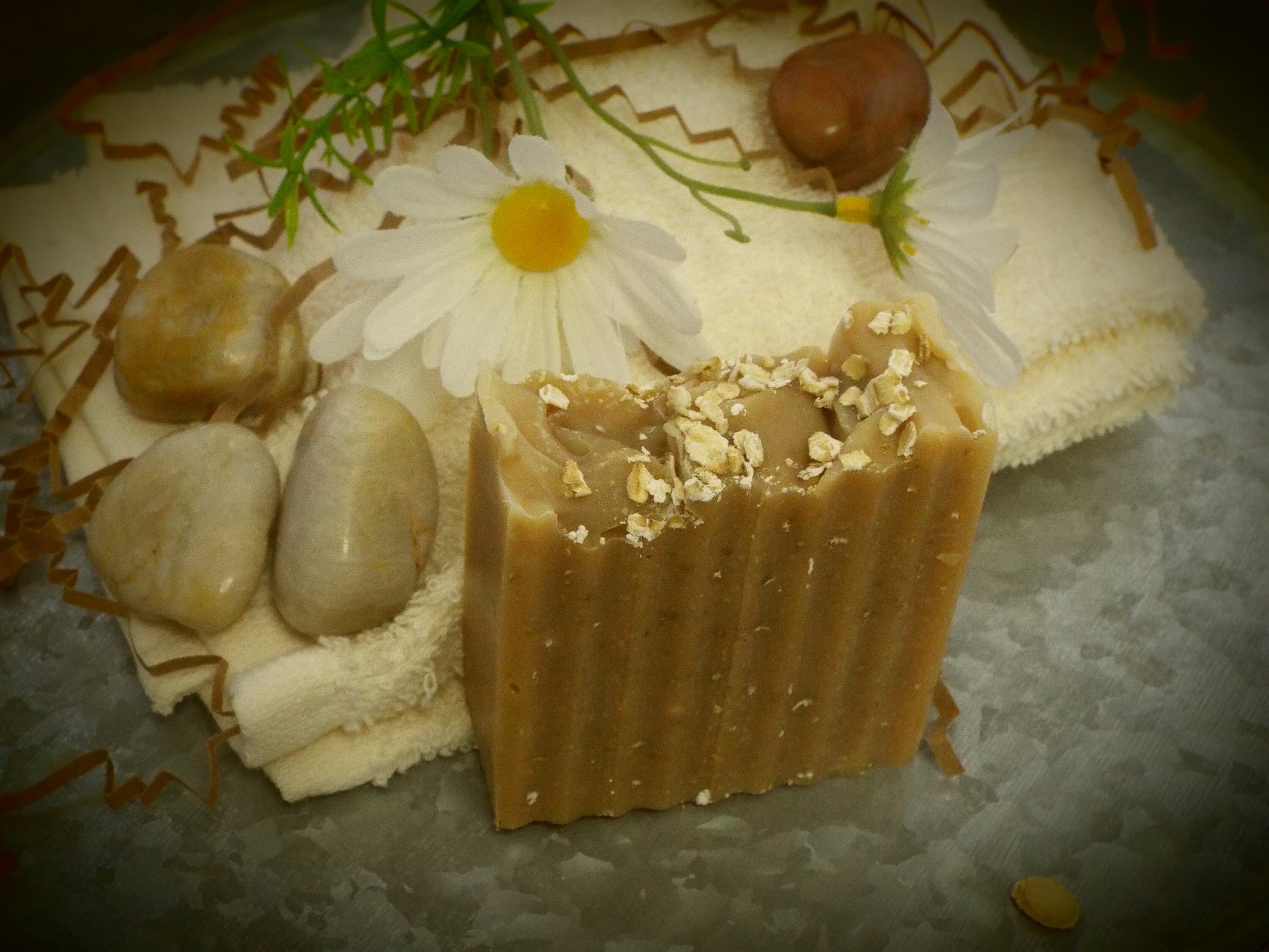 Mind Your Beeswax - Honey Beeswax Oatmeal Soap – Pip & Lola's