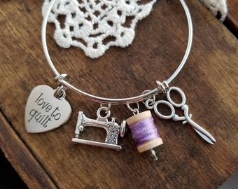 Quilter's gift, gift for quilter, sewing charm bracelet, gift for seamstress, love to quilt bracelet, quilt charm bangle bracelet