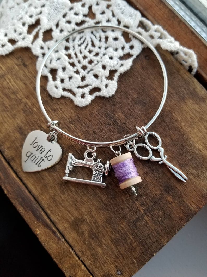 love to quilt bracelet gift for seamstress Quilter/'s gift sewing charm bracelet gift for quilter quilt charm bangle bracelet