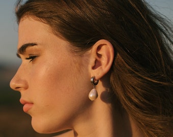 Perlyna #10 baroque pearl earrings