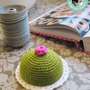 Crochet pattern Cake amigurumi pattern, Princess cake pincusion, Play food pattern image 4