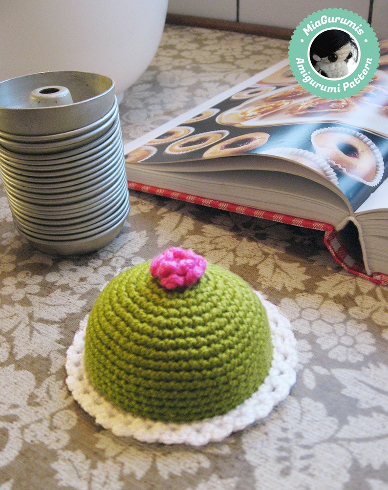 Crochet pattern Cake amigurumi pattern, Princess cake pincusion, Play food pattern image 4