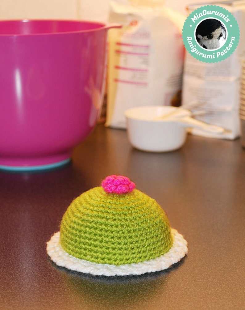 Crochet pattern Cake amigurumi pattern, Princess cake pincusion, Play food pattern image 5