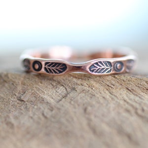 Leaf Copper ring, nature inspired jewelry, 7th anniversary sustainable gift for women, hand stamped band ring